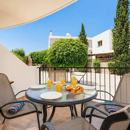 Apartment 2br With Pool - Olive By Premier