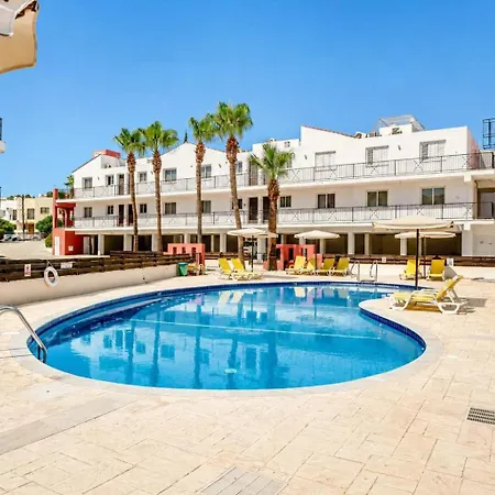 2br With Pool - Olive By Premier Apartment