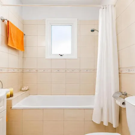Apartment 2br With Pool - Olive By Premier Paralimni